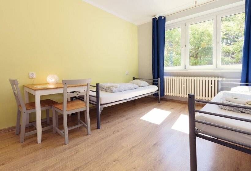 اتاق استاندارد, Patio Hostel