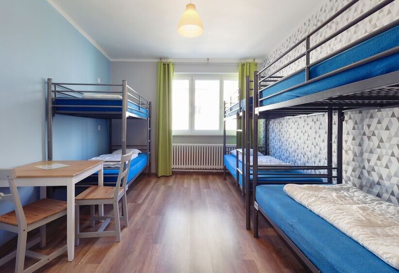 تختخواب در اتاق مشترک, Patio Hostel