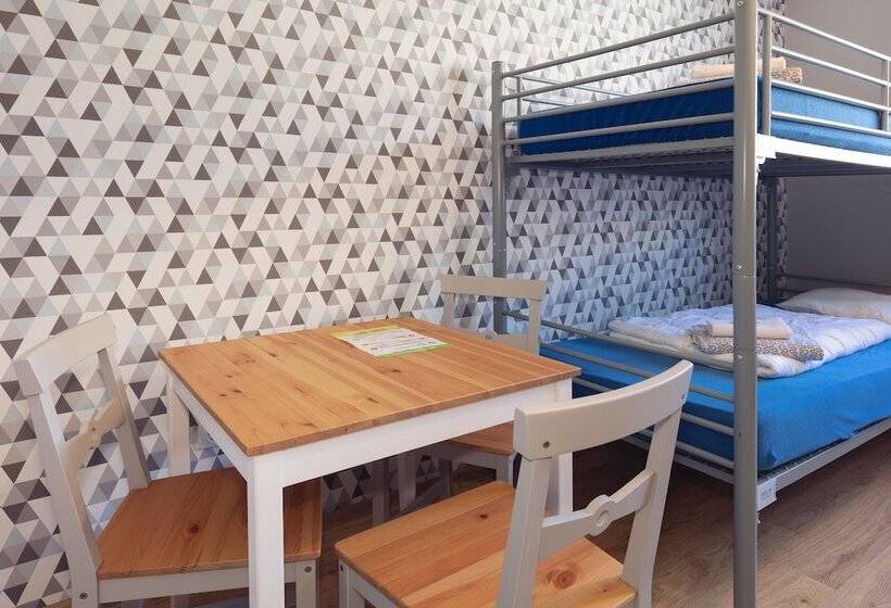 اتاق استاندارد چهار تخته, Patio Hostel