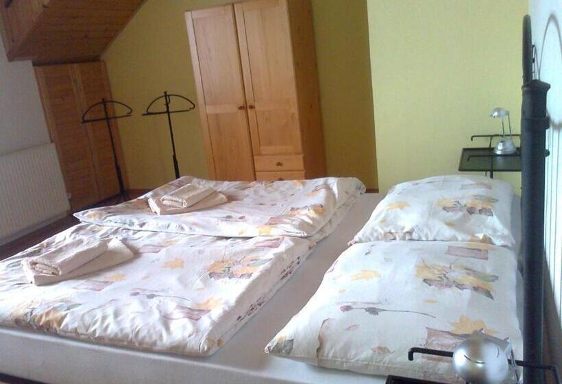 豪华房间, Penzion Fantázia Michalová