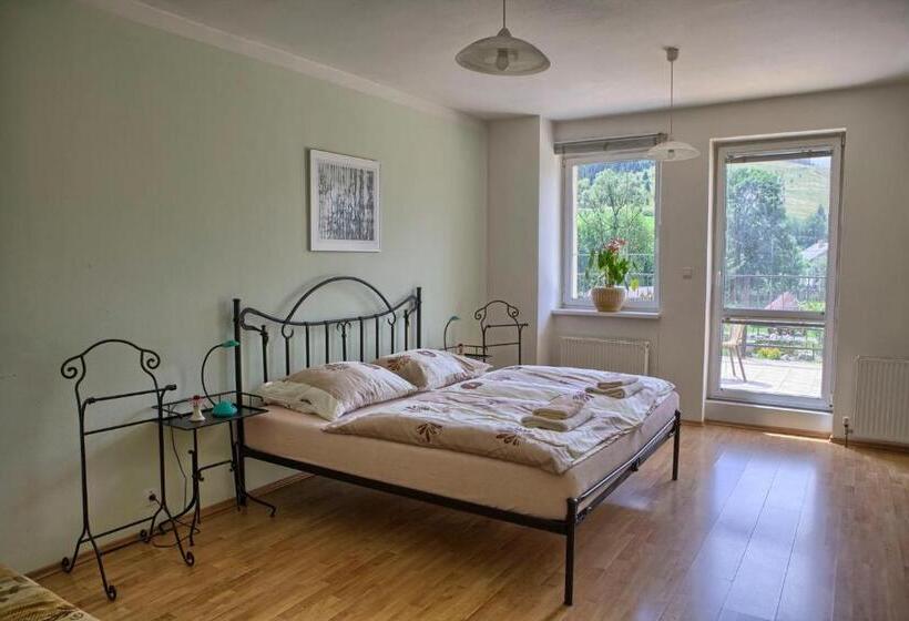 豪华房间, Penzion Fantázia Michalová