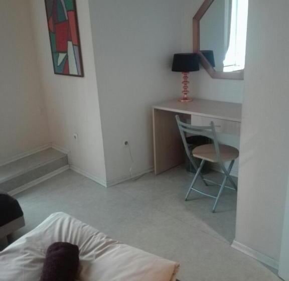 اتاق استاندارد, Zinc Old Town  Hostel