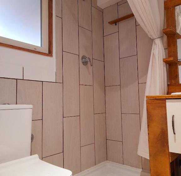 高品质的四人房间, Oasis Sierra