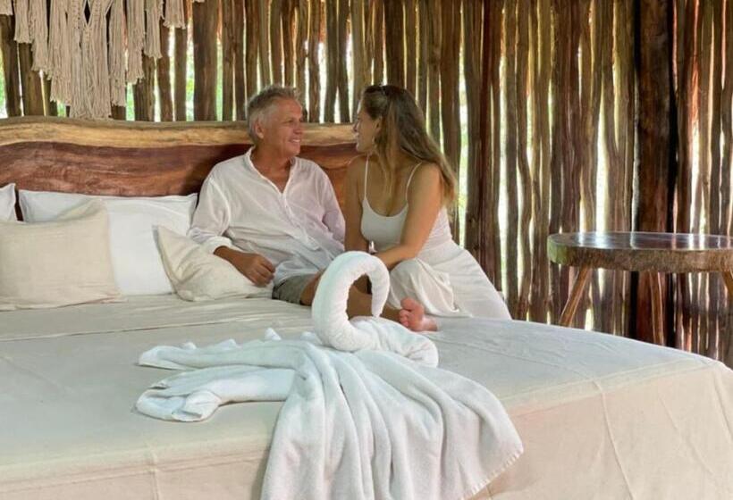 バルコニー付スイート, Jungla Y Estrellas