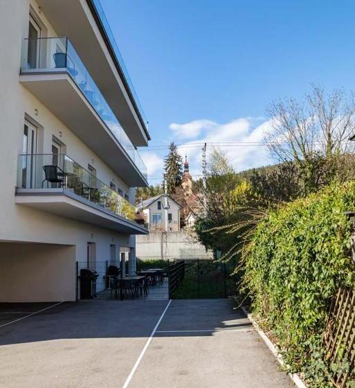 חדר משפחתי, Luxury Apartment Monte Carlo