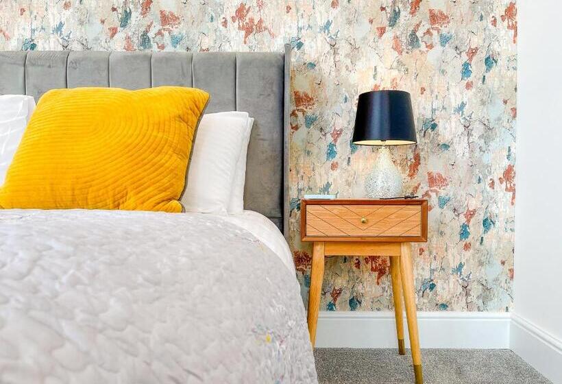 スタンダードルーム, 46 Ashfield Rd, Altrincham