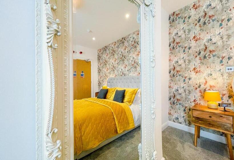 キングサイズベッドのデラックスルーム, 46 Ashfield Rd, Altrincham