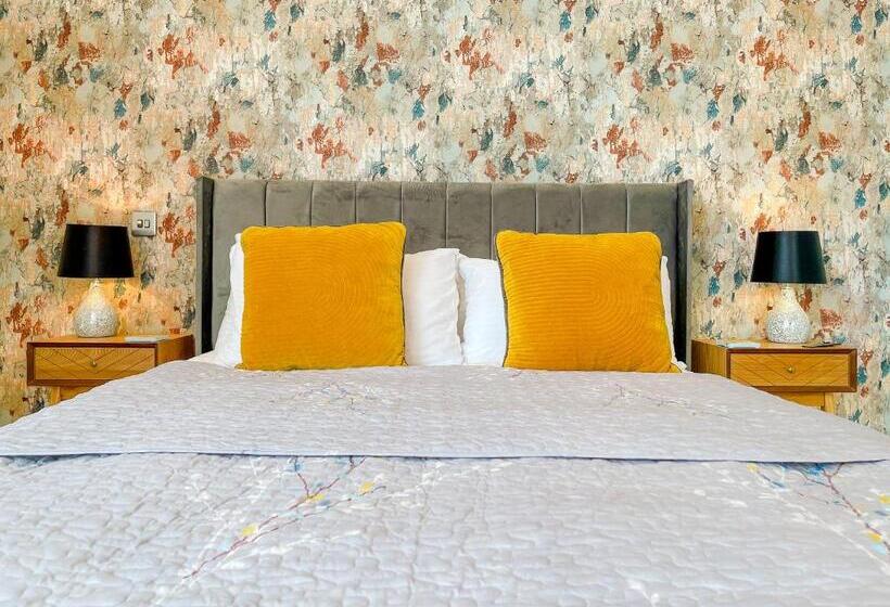 キングサイズベッドのスタンダードルーム, 46 Ashfield Rd, Altrincham