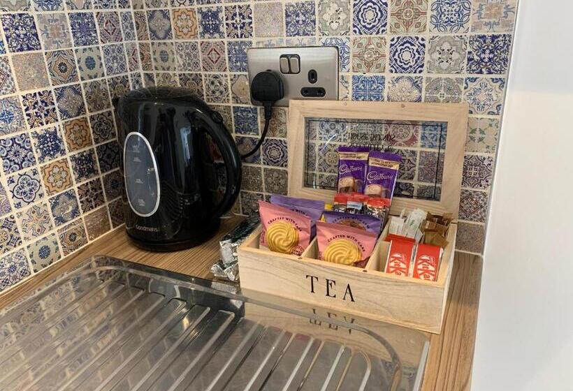 Студия Deluxe, 46 Ashfield Rd, Altrincham