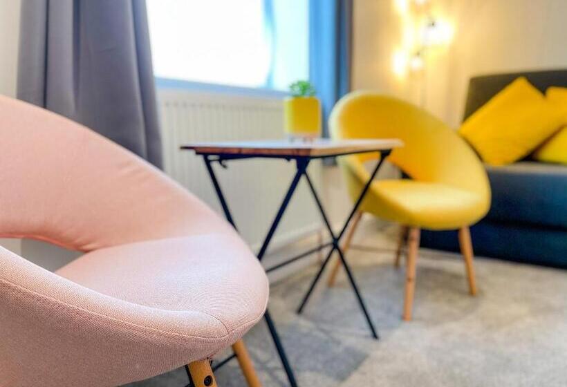 キングサイズベッドのデラックスルーム, 46 Ashfield Rd, Altrincham