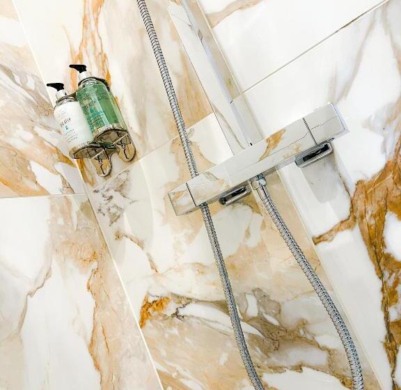 キングサイズベッドのデラックスルーム, 46 Ashfield Rd, Altrincham