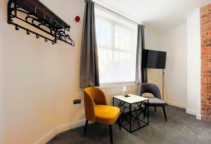 Escritório Deluxe, 46 Ashfield Rd, Altrincham