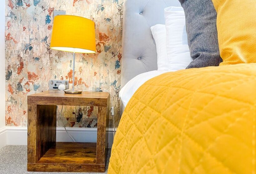 キングサイズベッドのスタンダードルーム, 46 Ashfield Rd, Altrincham