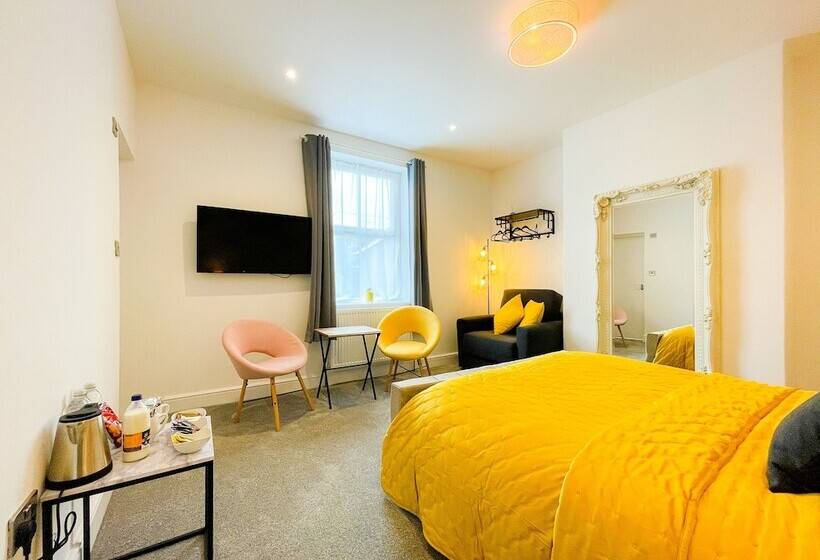 キングサイズベッドのデラックスルーム, 46 Ashfield Rd, Altrincham