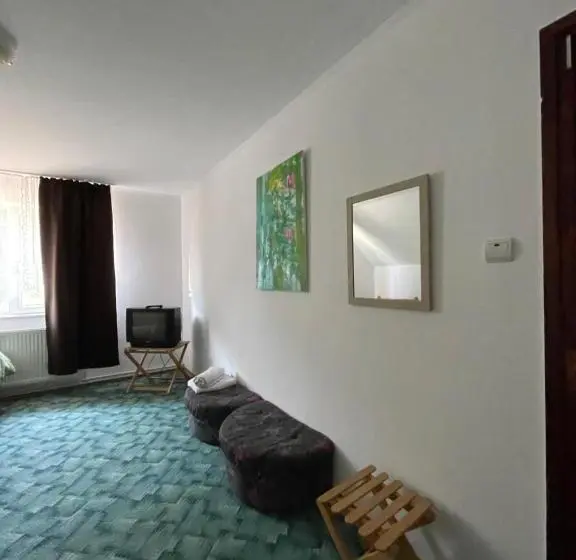 スタンダード４人部屋, Kati Guesthouse
