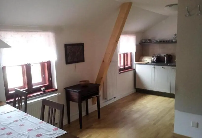 Deluxe-perhehuone, Gesundheitshaus Hohnstein