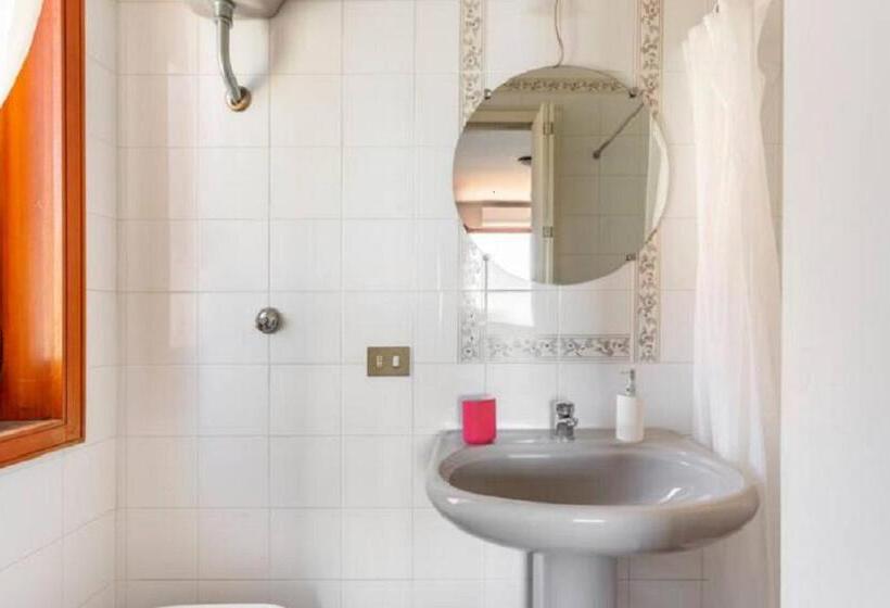 شقة غرفة واحدة مطلة على البحر, Villa Mariel Suites & Apartment