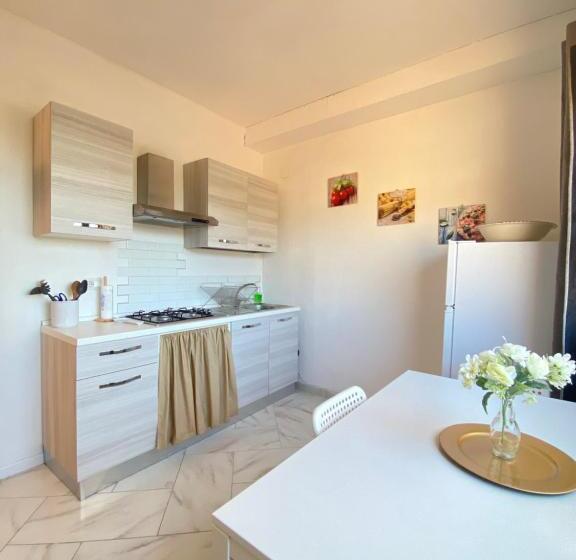 شقة غرفة واحدة مزودة بتراس, Villa Mariel Suites & Apartment