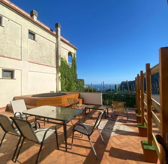 شقة غرفة واحدة مزودة بتراس, Villa Mariel Suites & Apartment