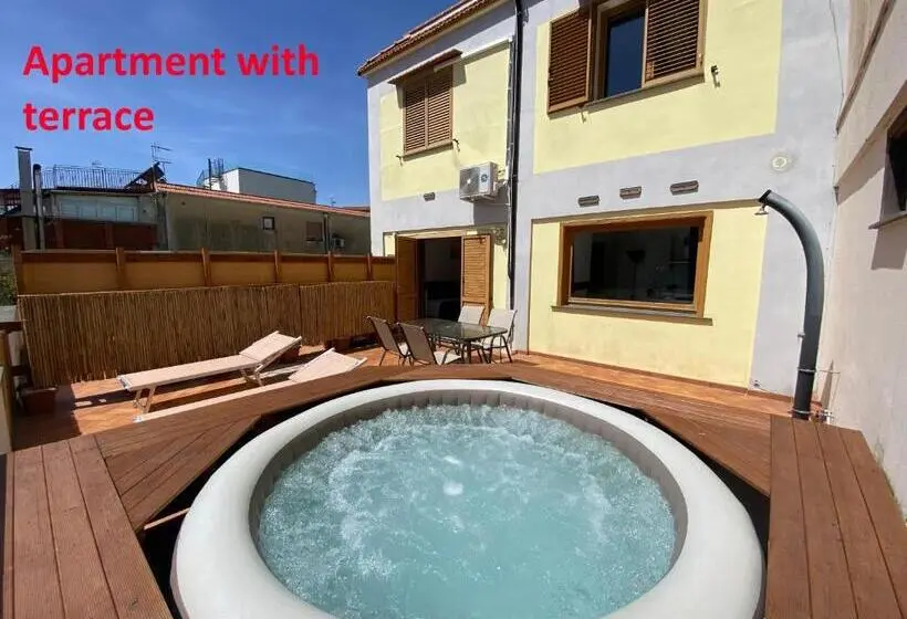 テラス付き１ベッドルームアパートメント, Villa Mariel Suites & Apartment