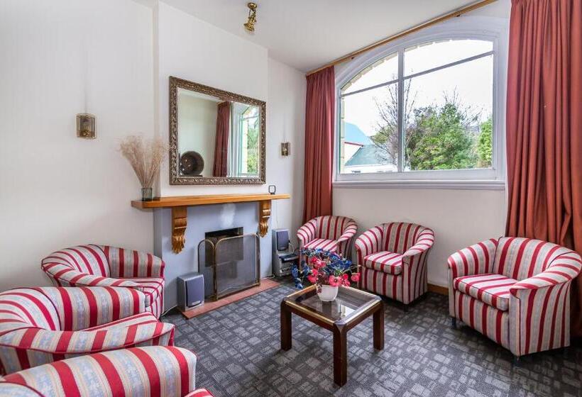 חדר סטנדרט עם מיטת קינג, The Grand Hotel & Bar   Akaroa