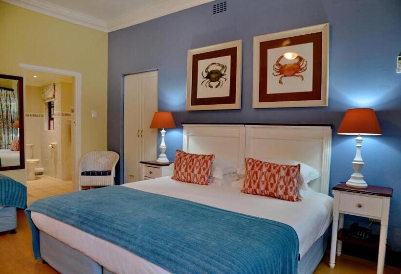 חדר סטנדרט לשלושה, Pumula Beach