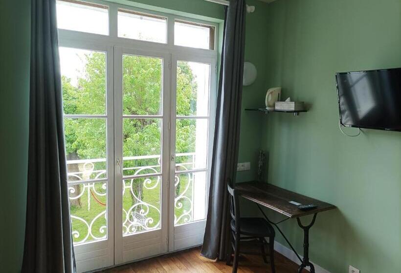 Люкс с Балконом, Le Relais Des Roses  Chambres D Hôtes
