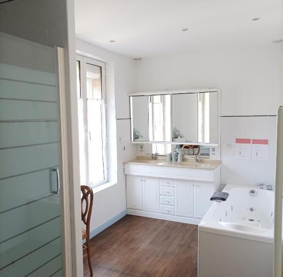 バスタブ付きスタンダードルーム, Le Relais Des Roses Chambres D Hôtes