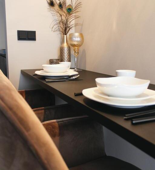 استودیوی لوکس, Stadshotel Weert