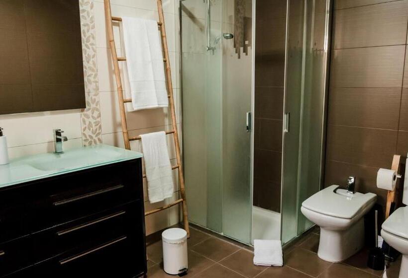 غرفة قياسية, La Terreta