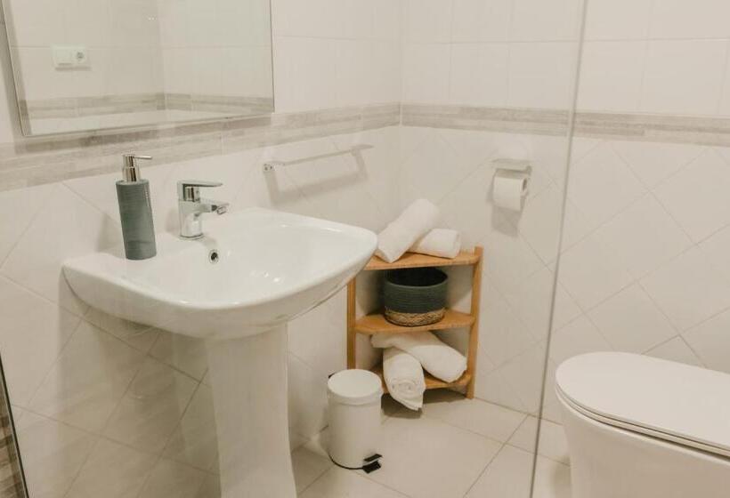 غرفة قياسية حمام مشترك, La Terreta