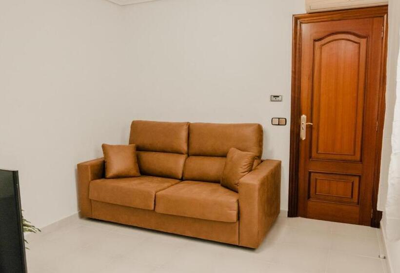 غرفة قياسية رباعية, La Terreta