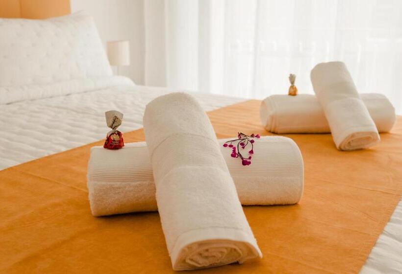 غرفة قياسية, La Terreta