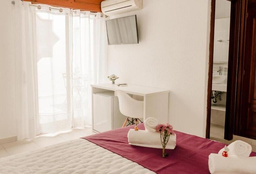 غرفة قياسية, La Terreta