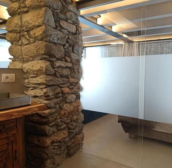 غرفة قياسية, V&v Rentroom Design