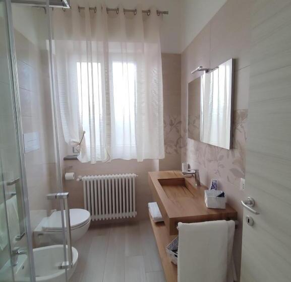 חדר סטנדרט לשלושה, Porta D Alpi