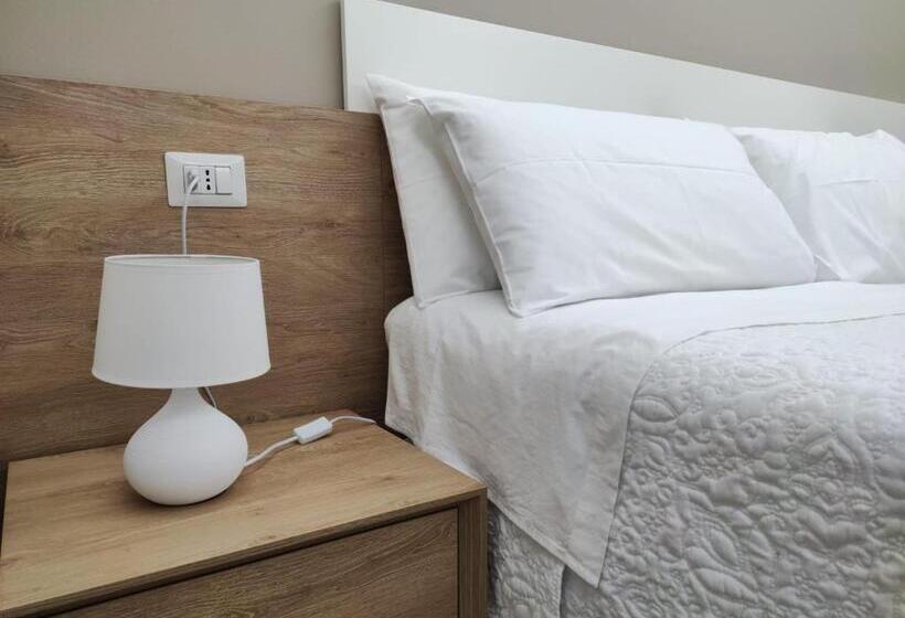 חדר סטנדרט לשלושה, Porta D Alpi