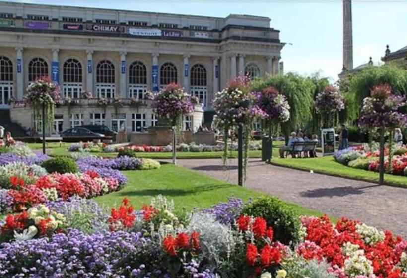 דירת חדר, Room In Spa