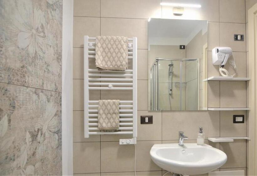 غرفة قياسية فردية, B&b Canavaccio