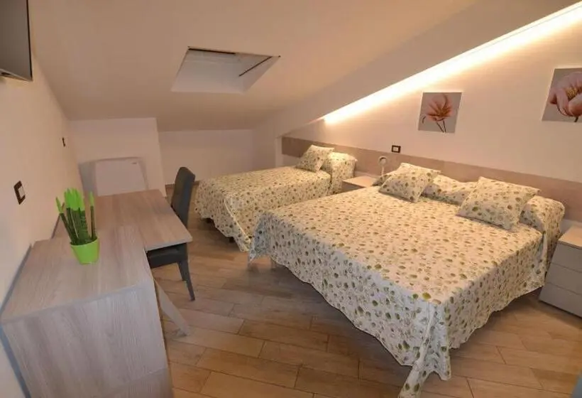 اتاق استاندارد سه نفره, B&b Canavaccio
