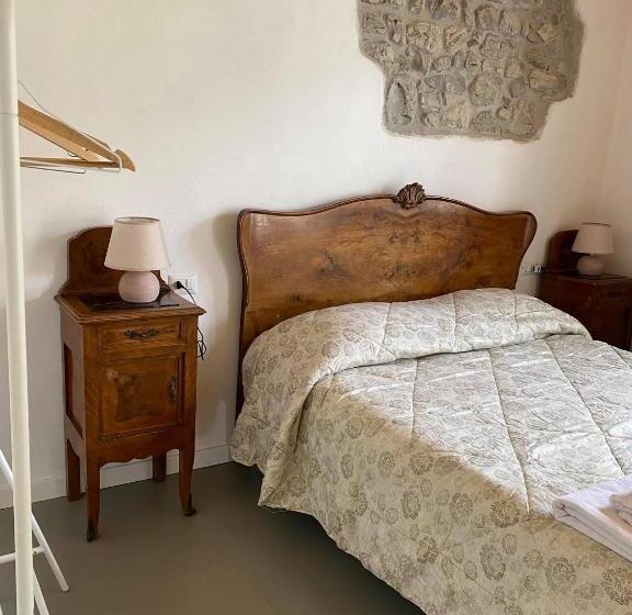 חדר דלוקס, B&b La Corte Del Segrino