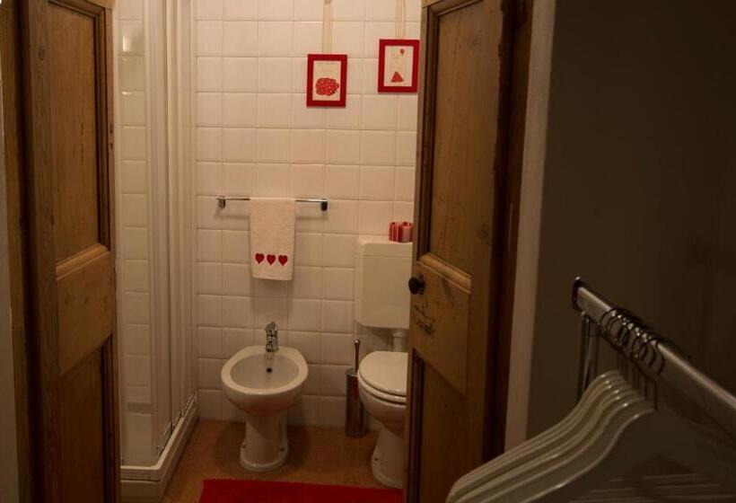 اتاق خانوادگی, Bb Chiavenna Centro Storico