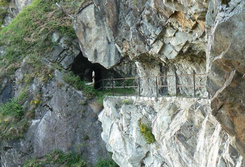 اتاق خانوادگی, Bb Chiavenna Centro Storico