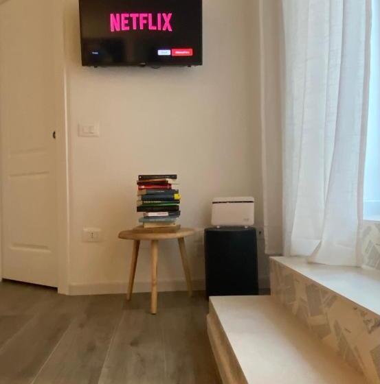 اتاق استاندارد با بالکن, Start Guesthouse