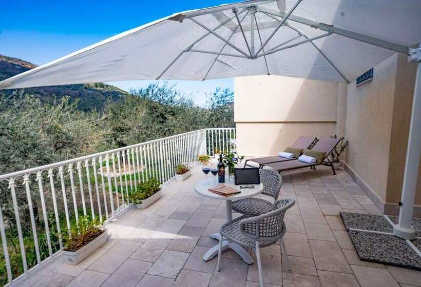 סוויטה עם טרסה, Tenuta Miranda Agriresort