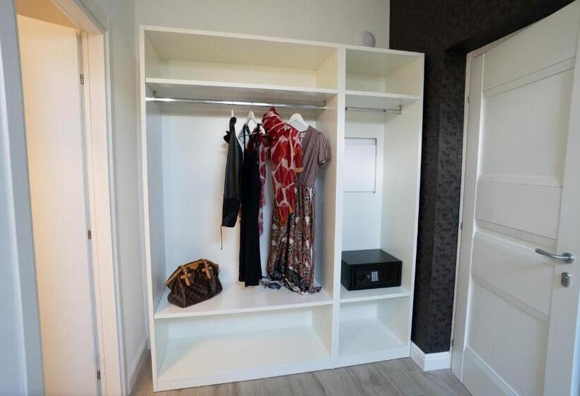 חדר דלוקס לארבעה, Tenuta Miranda Agriresort