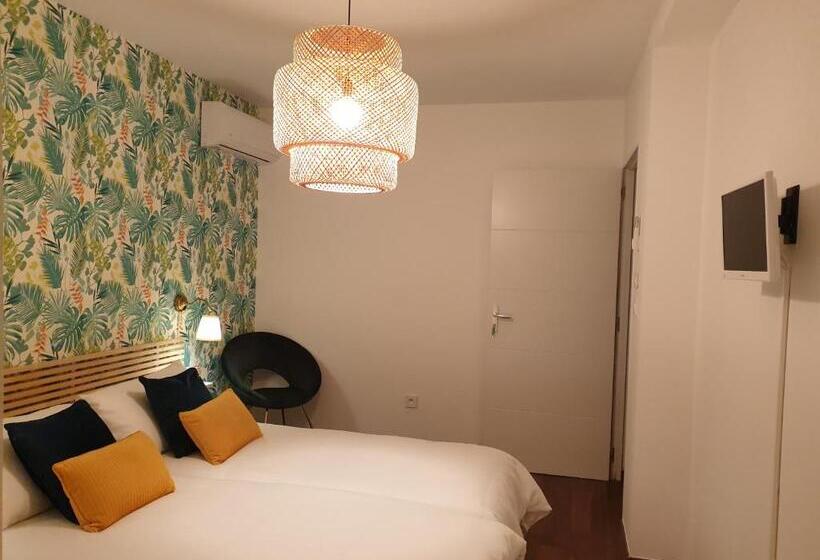 Standard room with outdoor bath, Jas Dou Felibrige