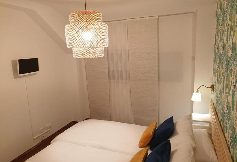 Standard room with outdoor bath, Jas Dou Felibrige