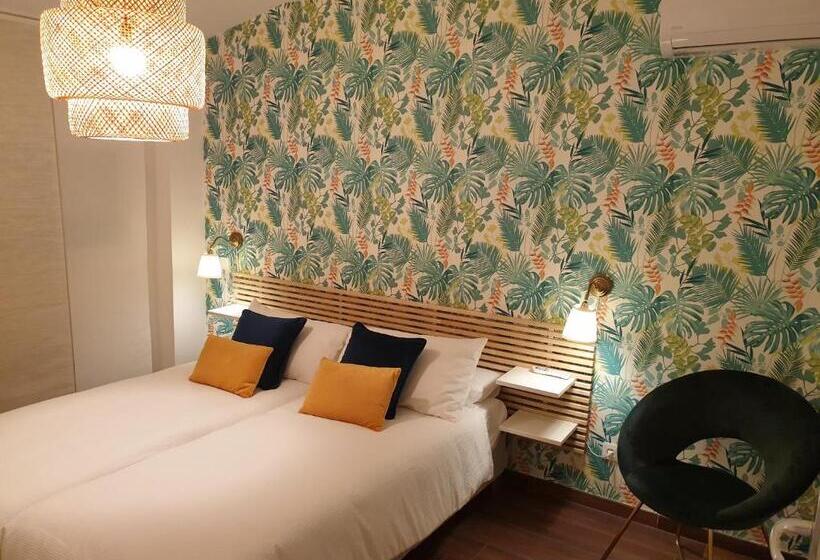 Standard room with outdoor bath, Jas Dou Felibrige