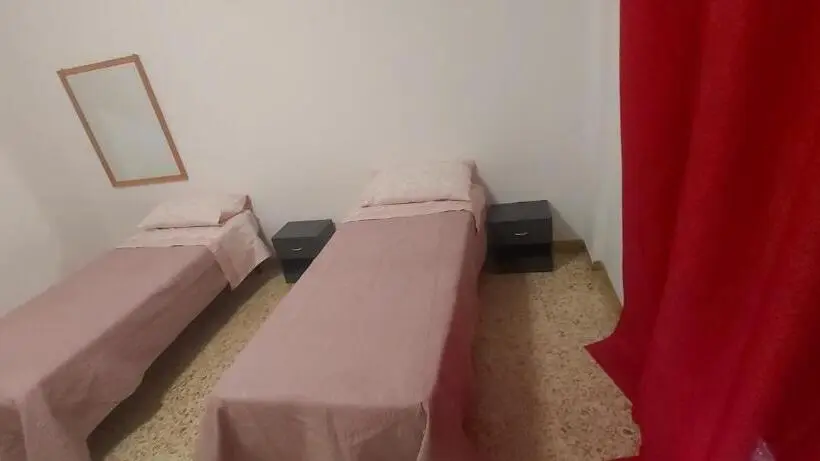 اتاق استاندارد, Jr Escanio